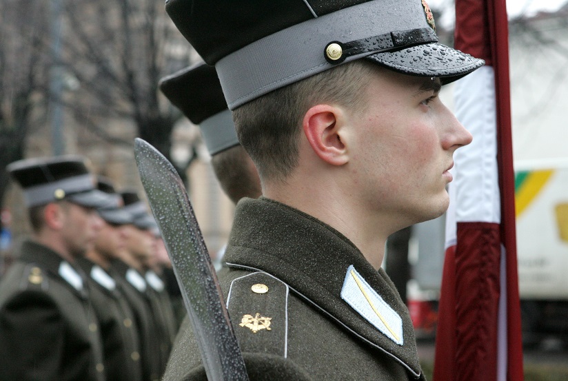 Compulsory military service – a unique opportunity to prevent several social problems in Latvia • IR.lv